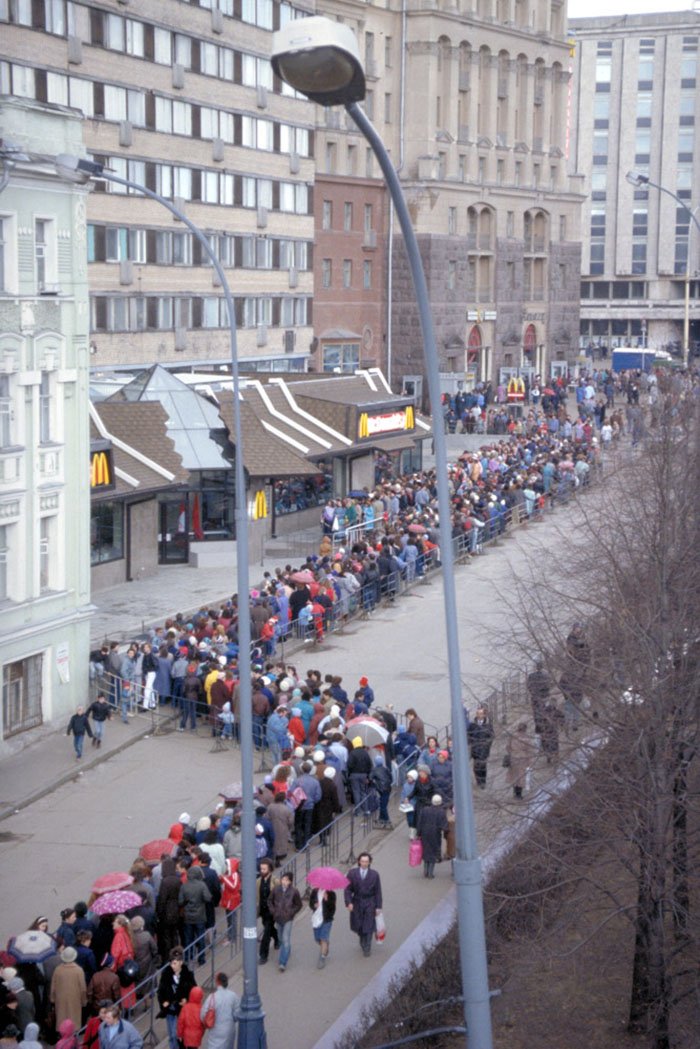 McDonald’s Soviético: a abertura da primeira loja da rede em Moscou, 1990