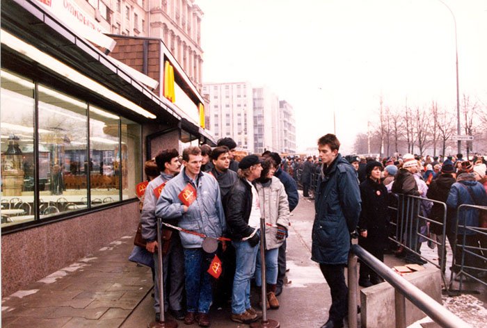 McDonald’s Soviético: a abertura da primeira loja da rede em Moscou, 1990