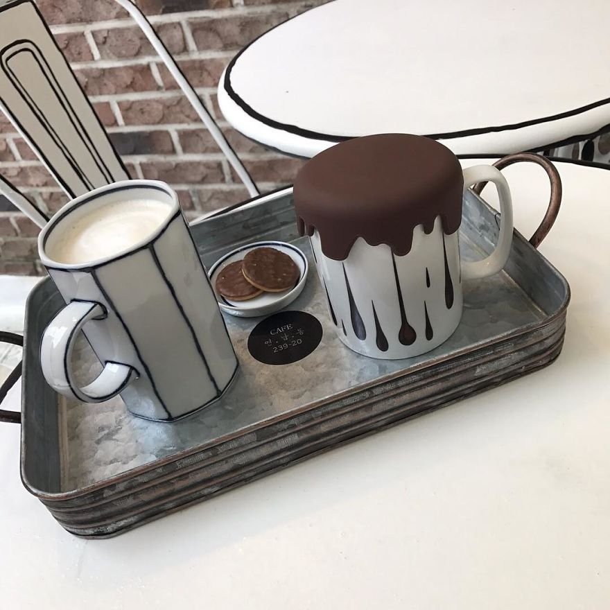 Conheça o café onde tudo parece um cenário de quadrinhos