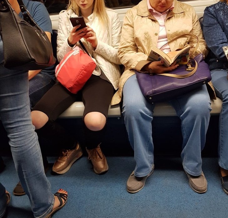 Pessoas no metrô