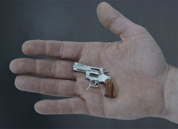 Revolver miniatura