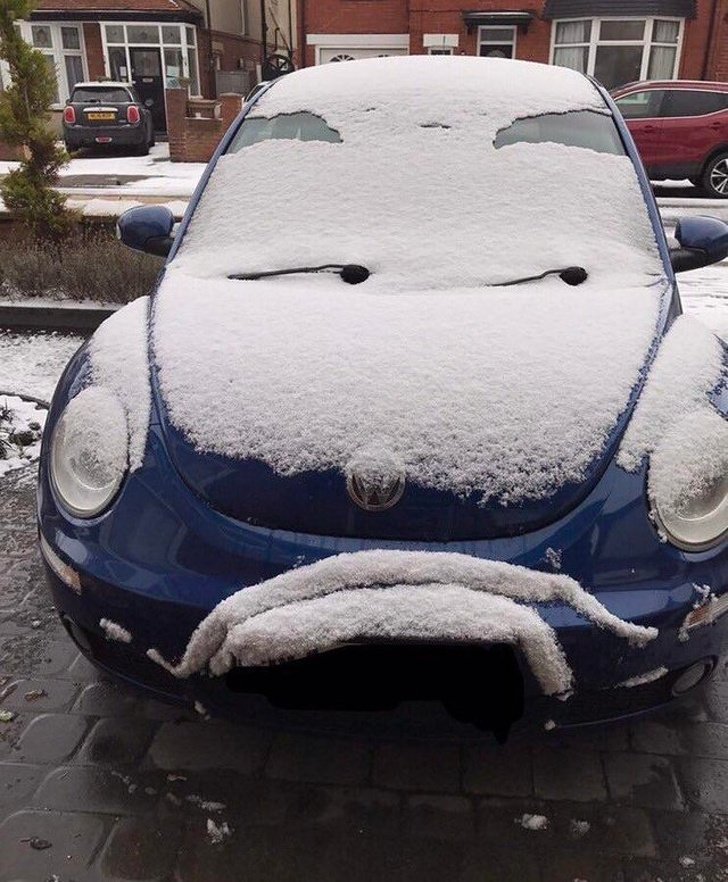 Carro com neve