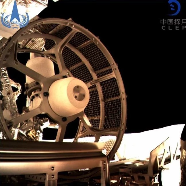 China divulga primeiras fotos tiradas no lado oculto da Lua