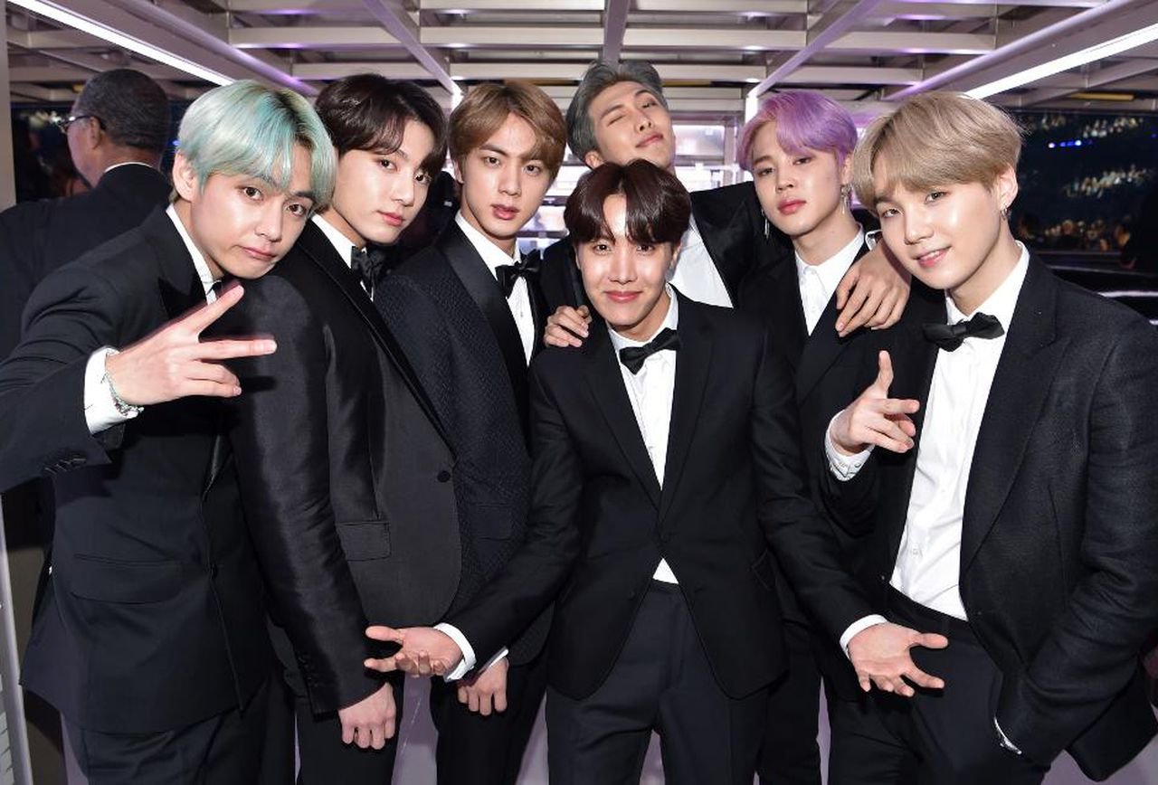 Imagem de BTS, sucesso do K-Pop, ganha jogo para celular. Veja data de lançamento no megacurioso
