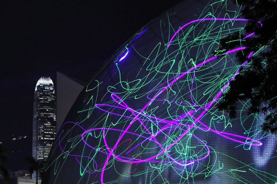 Da ficção para as ruas: manifestantes usam 'armas laser' contra polícia