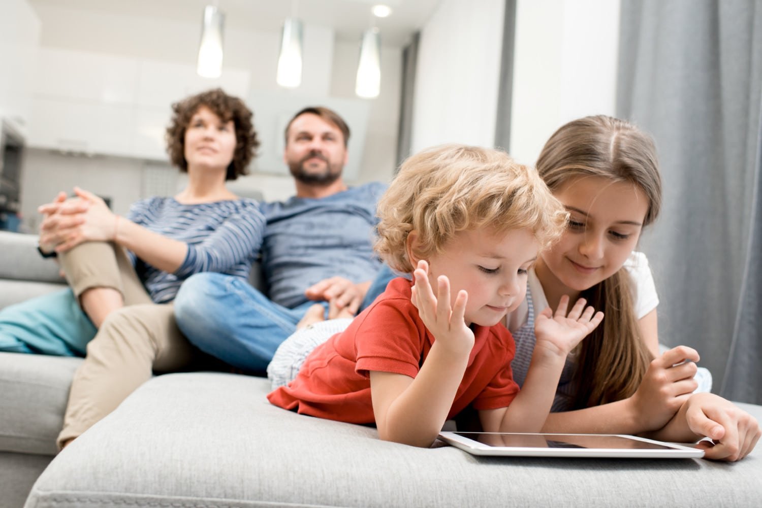 https://www.simplemost.com/why-parents-should-stop-feeling-so-guilty-about-their-kids-watching-tv/