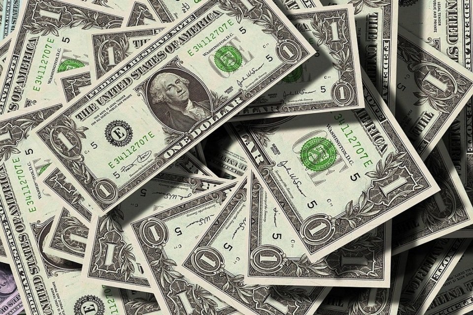Imagem de Bilionário japonês quer doar US$ 9 milhões através do Twitter no megacurioso