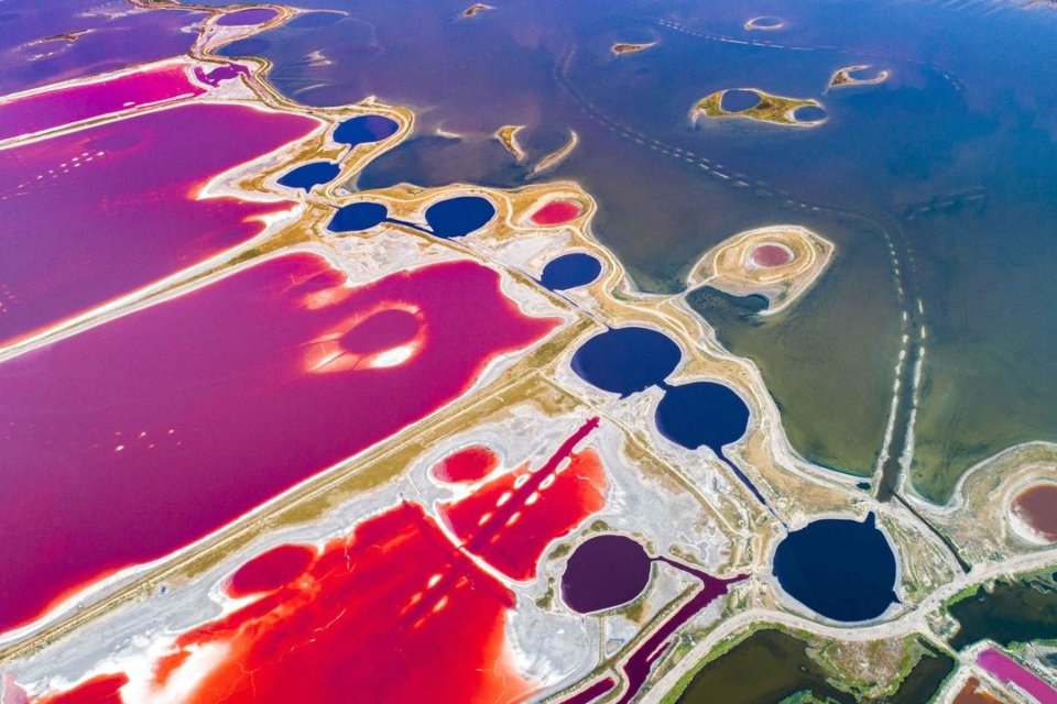 Imagem de Conheça o lago de sal de Yuncheng, o incrível "arco-íris chinês" no megacurioso