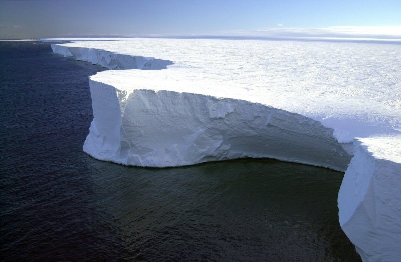Água mais quente dos oceanos contribui para derretimento da camada de gelo