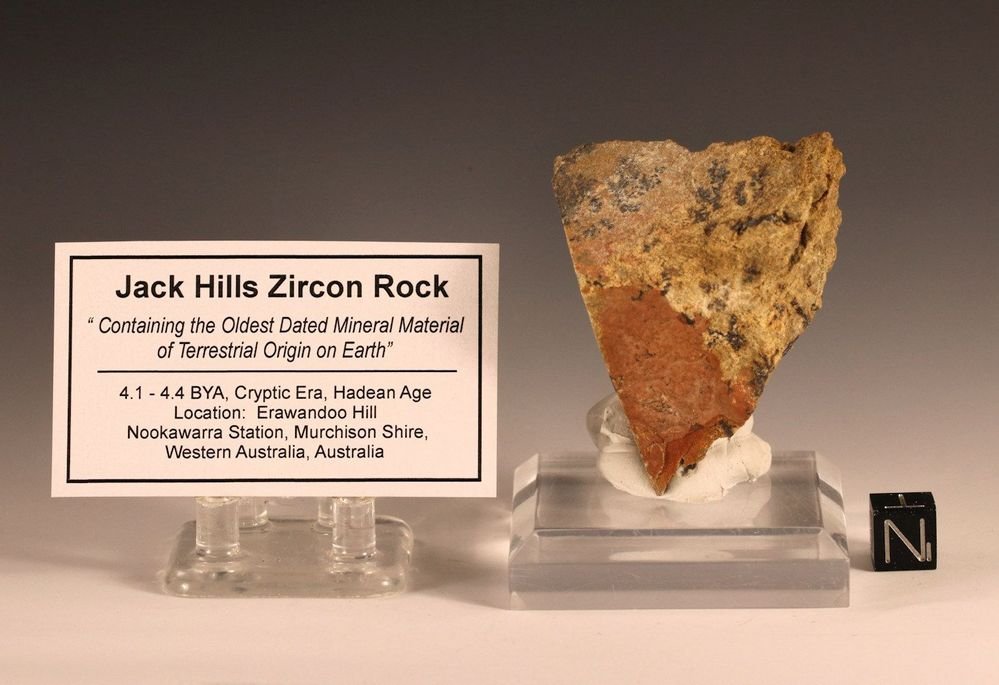 Zircões são cristais encontrados nas rochas mais antigas do planeta.