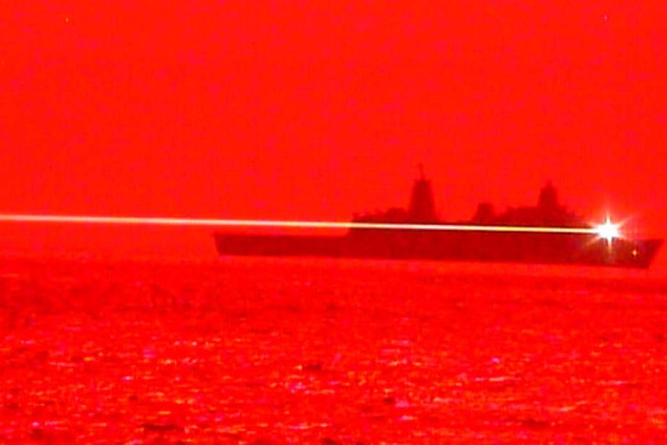 Imagem de Arma laser capaz de destruir drones é divulgada pelos EUA no megacurioso