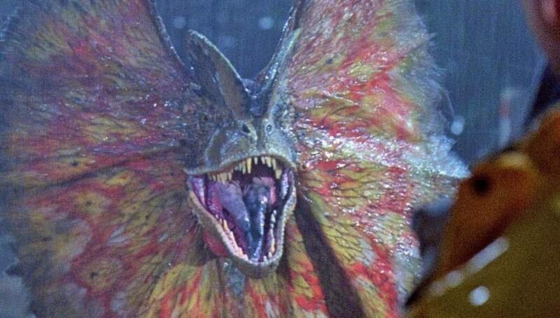 A aparência do Dilofossauro não era nada parecida com a do filme. (Fonte: Reprodução / Universal Pictures)