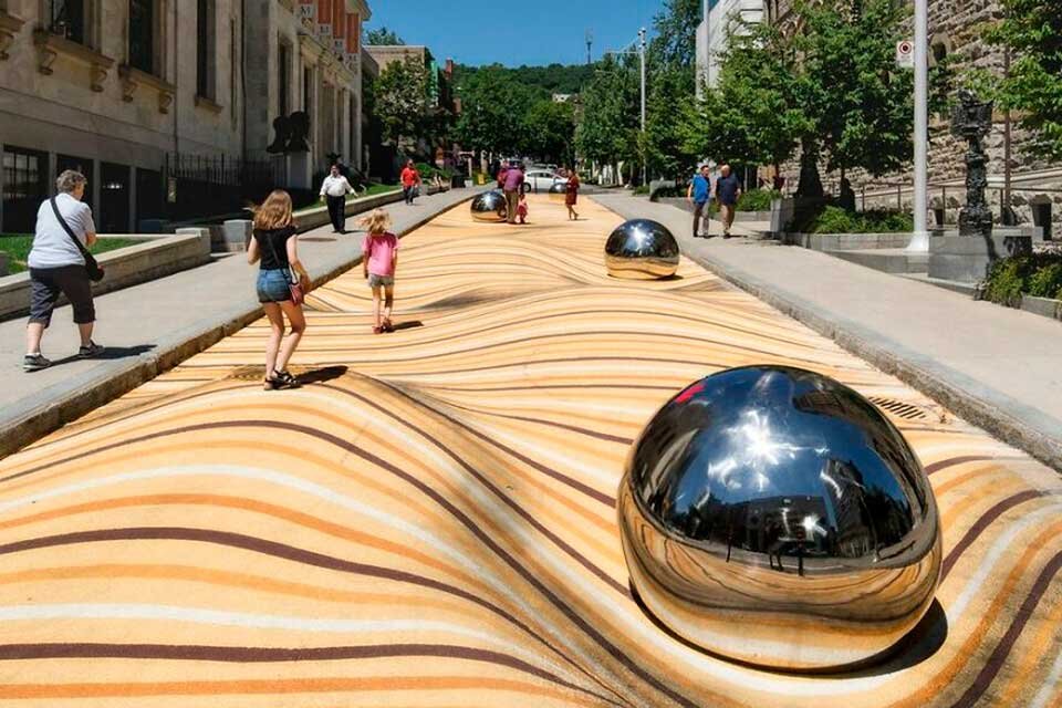 Imagem de Ilusão de ótica transforma rua do Canadá em dunas de praia no megacurioso