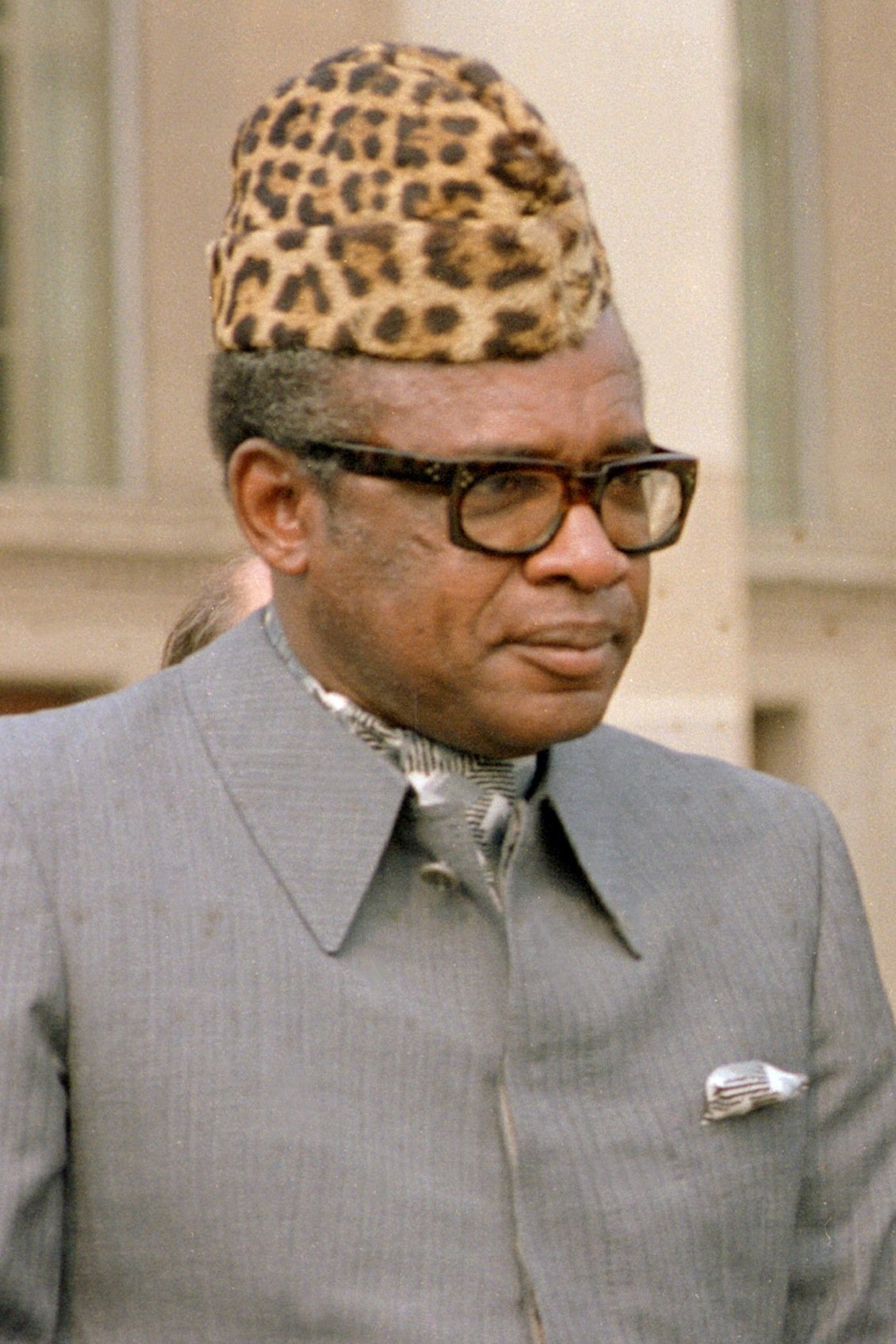 O ditador do Congo — quer dizer, Zaire — Mobutu Sese Seko
