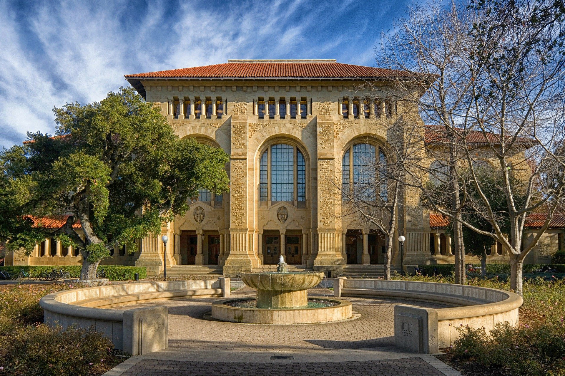Da Califórnia para o mundo: saiba como ser um aluno de Stanford. (Fonte: Pixabay)