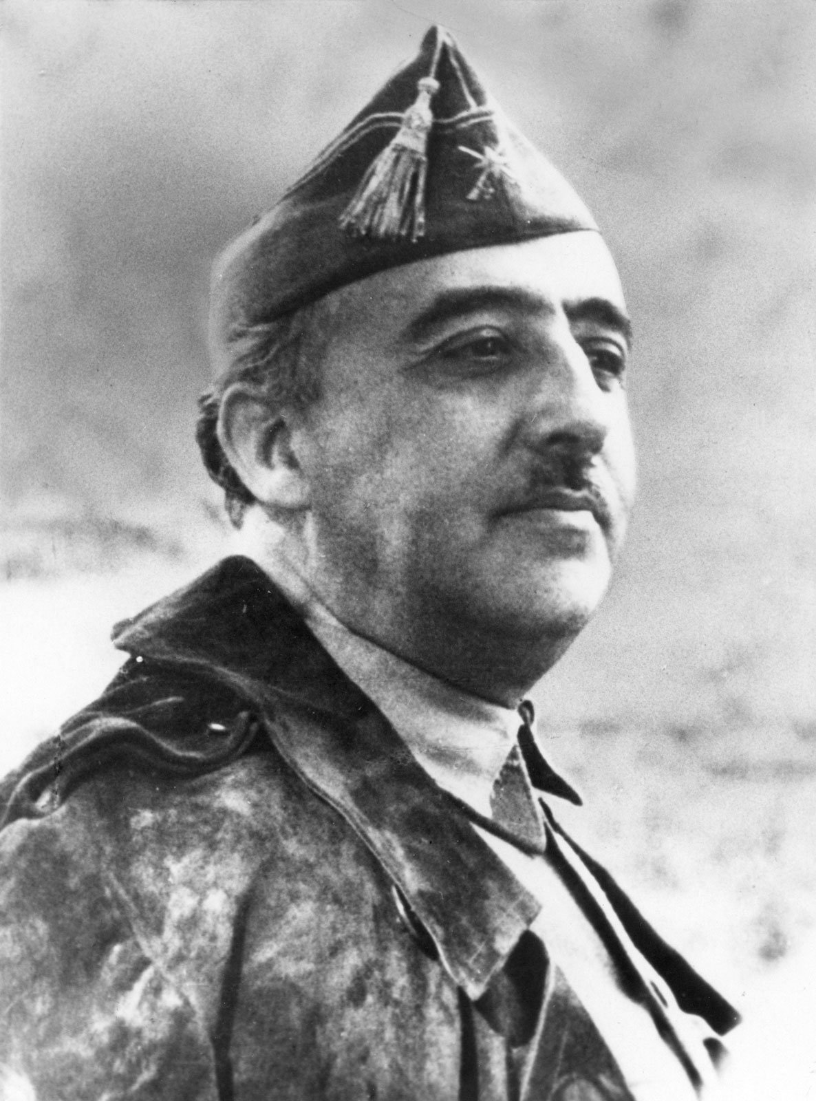 Francis Franco. (Fonte: Britannica/Reprodução)