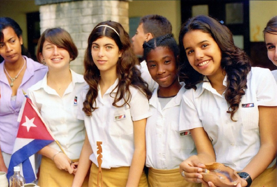 Sistema educacional de Cuba abrange desde o ensino infantil à pesquisa. (Fonte: Ibar Silva/Reprodução)