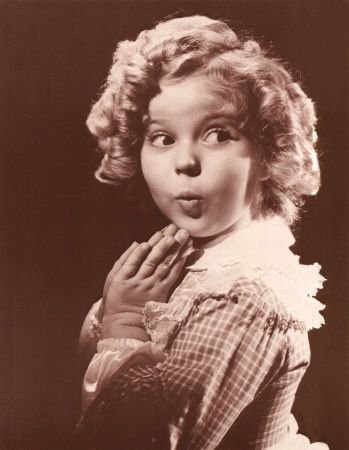 Shirley Temple jovem. (Fonte: Pinterest/Reprodução)