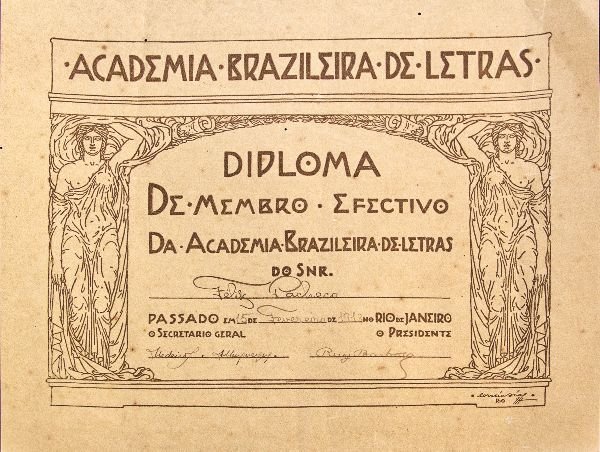 Diploma de Membro Efetivo da Academia Brasileira de Letras do Sr. Félix Pacheco, de 1918. (Fonte: Levy Leiloeiro/Reprodução)