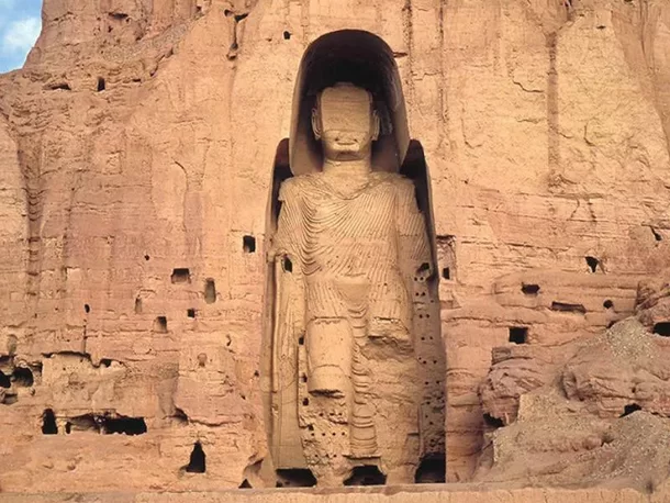 Os Budas de Bamiã, no Afeganistão. (Fonte: Reprodução)