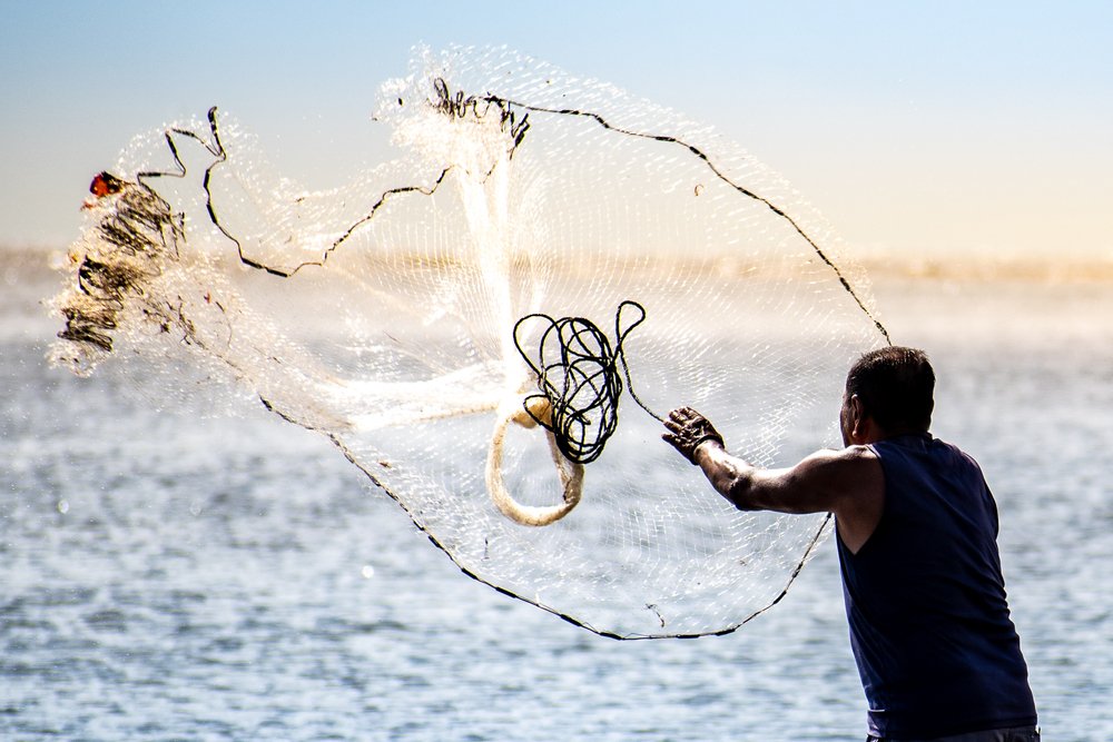Contaminação por mercúrio pode inviabilizar a pesca, atividade fundamental para o sustento dos moradores da região. (Fonte: Shutterstock)