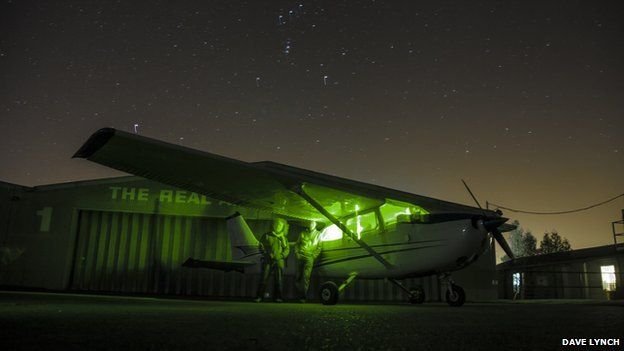 Fogos de artifício, incrível jogo de luz no céu