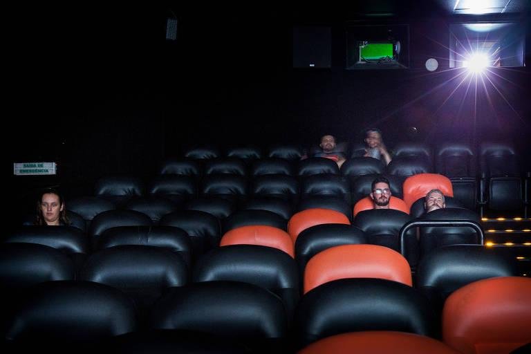 Crescimento do streaming também tirou alguns lançamentos das salas de cinema e afastou o público. (Fonte: Zanone Fraissat/Folhapress)
