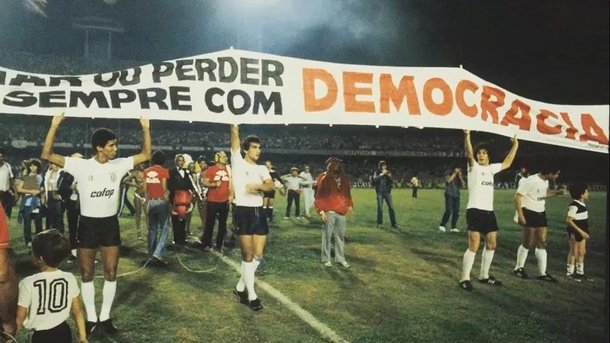 (Fonte: Democracia Em Preto e Branco/Reprodução)