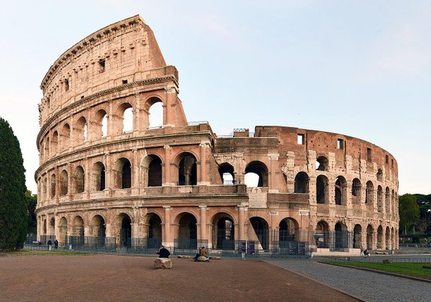 O Coliseu é apenas uma das muitas maravilhas arquitetônicas de Roma (Imagem: Wikimedia Commons)