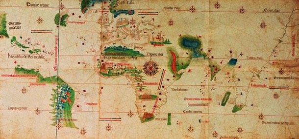 No planisfério de Cantino, é possível ver os limites territoriais delimitados pelo Tratado de Tordesilhas (1494), que dividia o mundo entre Espanha e Portugal. (Fonte: Wikimedia)