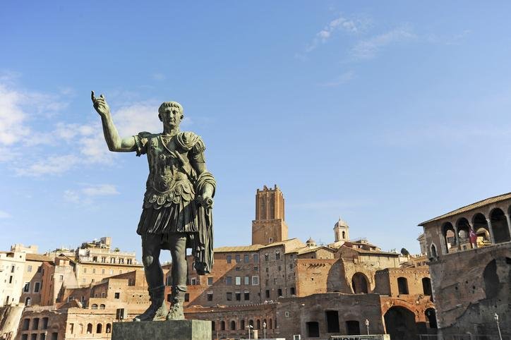 Estátua de Júlio César (Fonte: Gettyimages)