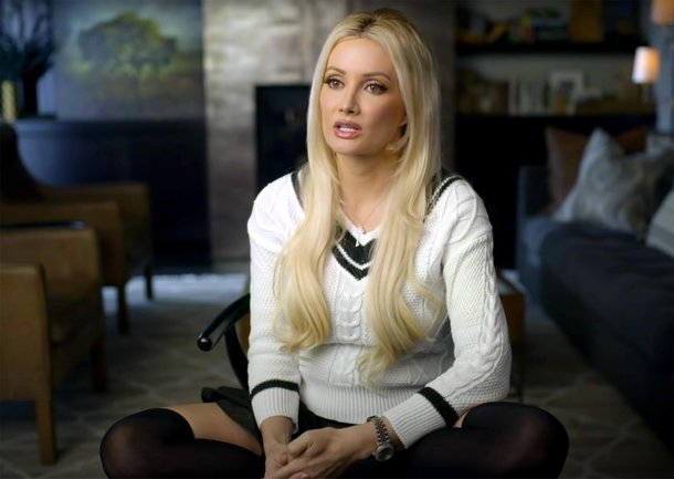 Holly Madison. (Fonte: EW/Reprodução)
