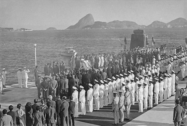 Corpo de D. Pedro I veio para o Brasil em 1972