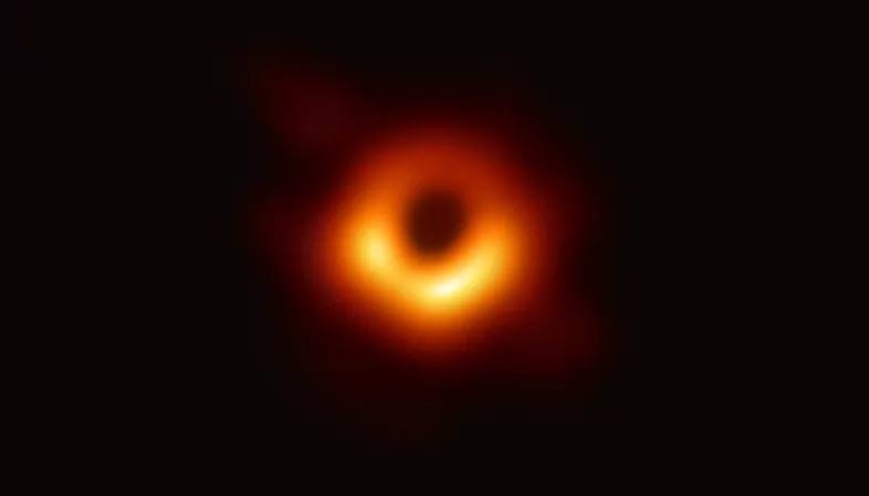 Sagitário A* (Fonte: Event Horizon Telescope)