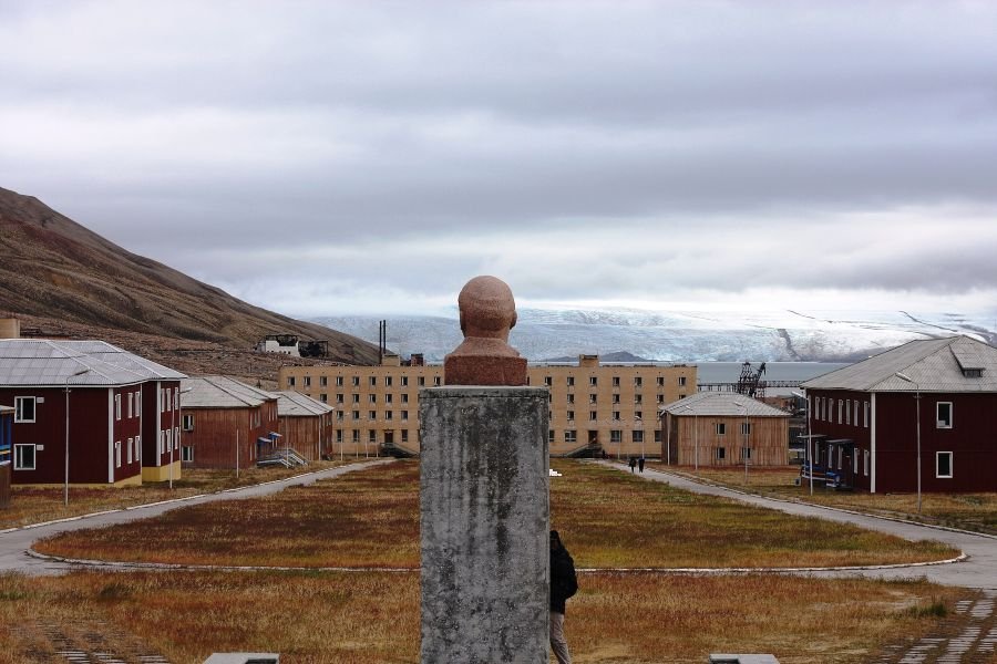 Cidade abandonada do arquipélago de Svalbard. (Fonte: Wikimedia Commons)