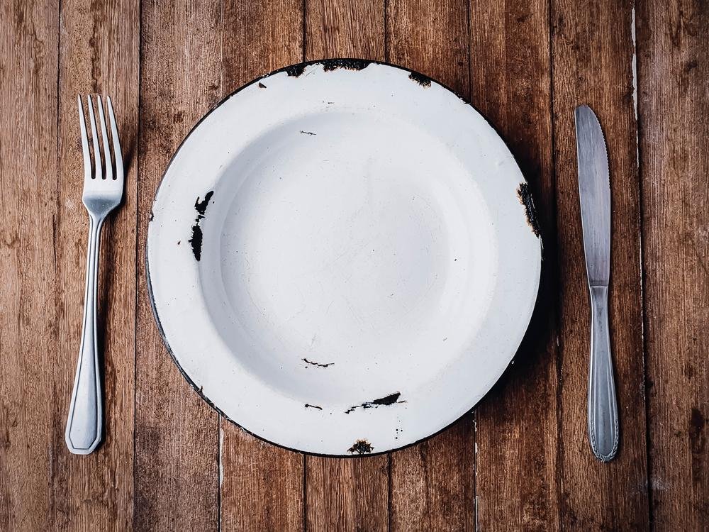 Subnutrição gera danos profundos ao organismo. (Fonte: Shutterstock)