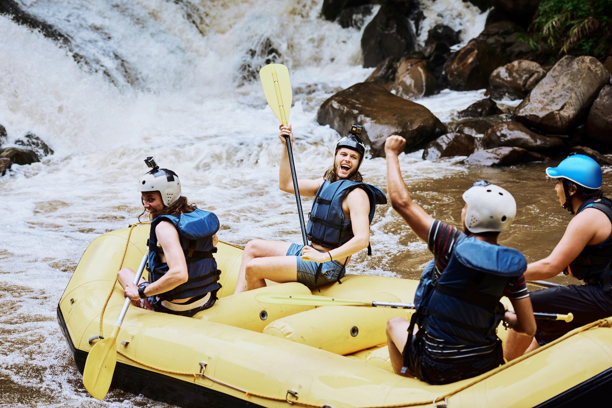 Rafting por rios e cachoeiras