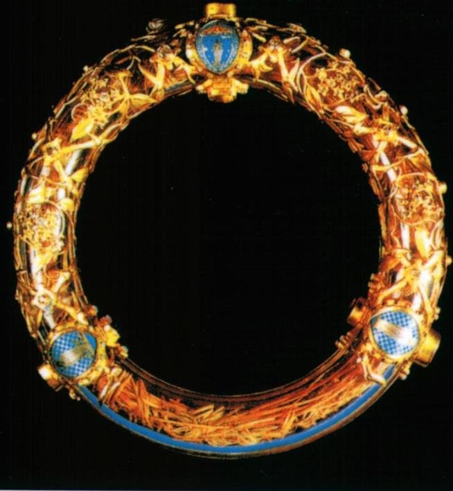 Coroa de espinhos em seu relicário (Fonte: Wikimedia Commons)