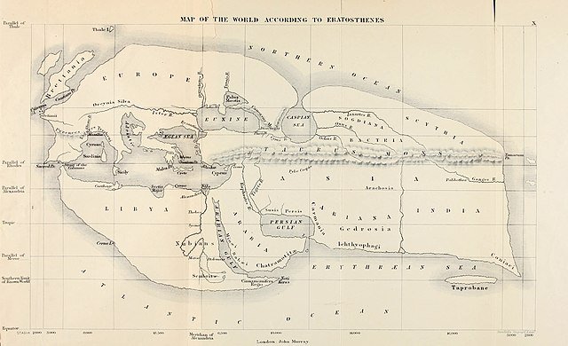 Mapa mundi criado pelo geógrafo que mostra as terras conhecidas até 194 a.C. (Fonte: Wikipédia)