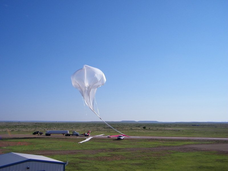 Centenas de balões de pesquisa são lançados diariamente nos céus dos EUA