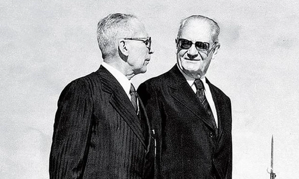 Geisel com Golbery do Couto e Silva, que o ajudou a desarticular o Golpe de 1977 (Fonte: Reprodução)