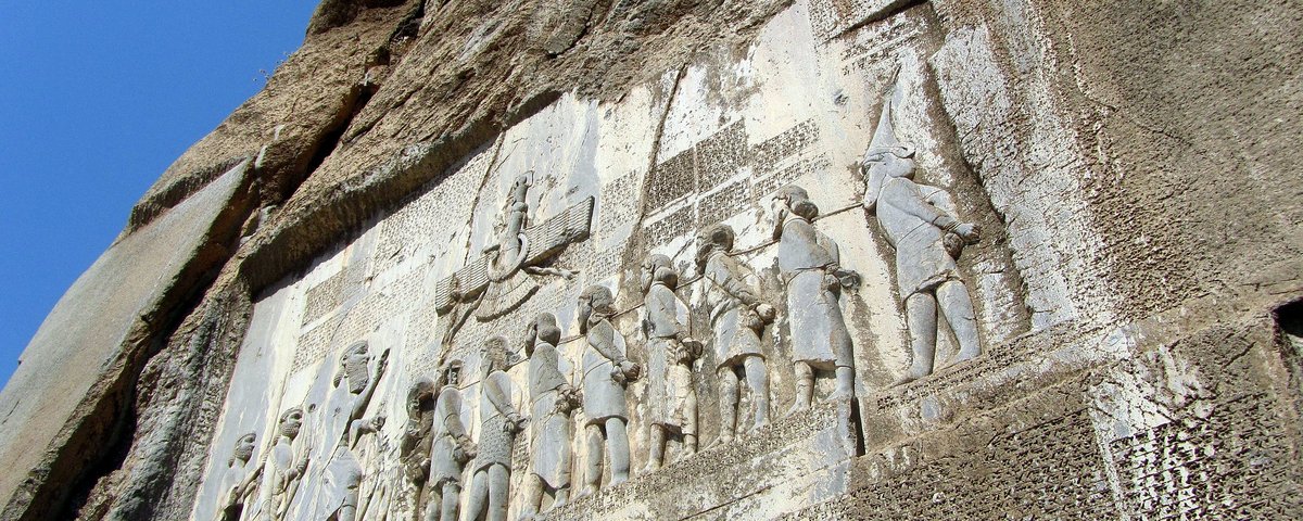 O que é a Pedra de Roseta, o mais importante documento arqueológico sobre o  Egito Antigo?