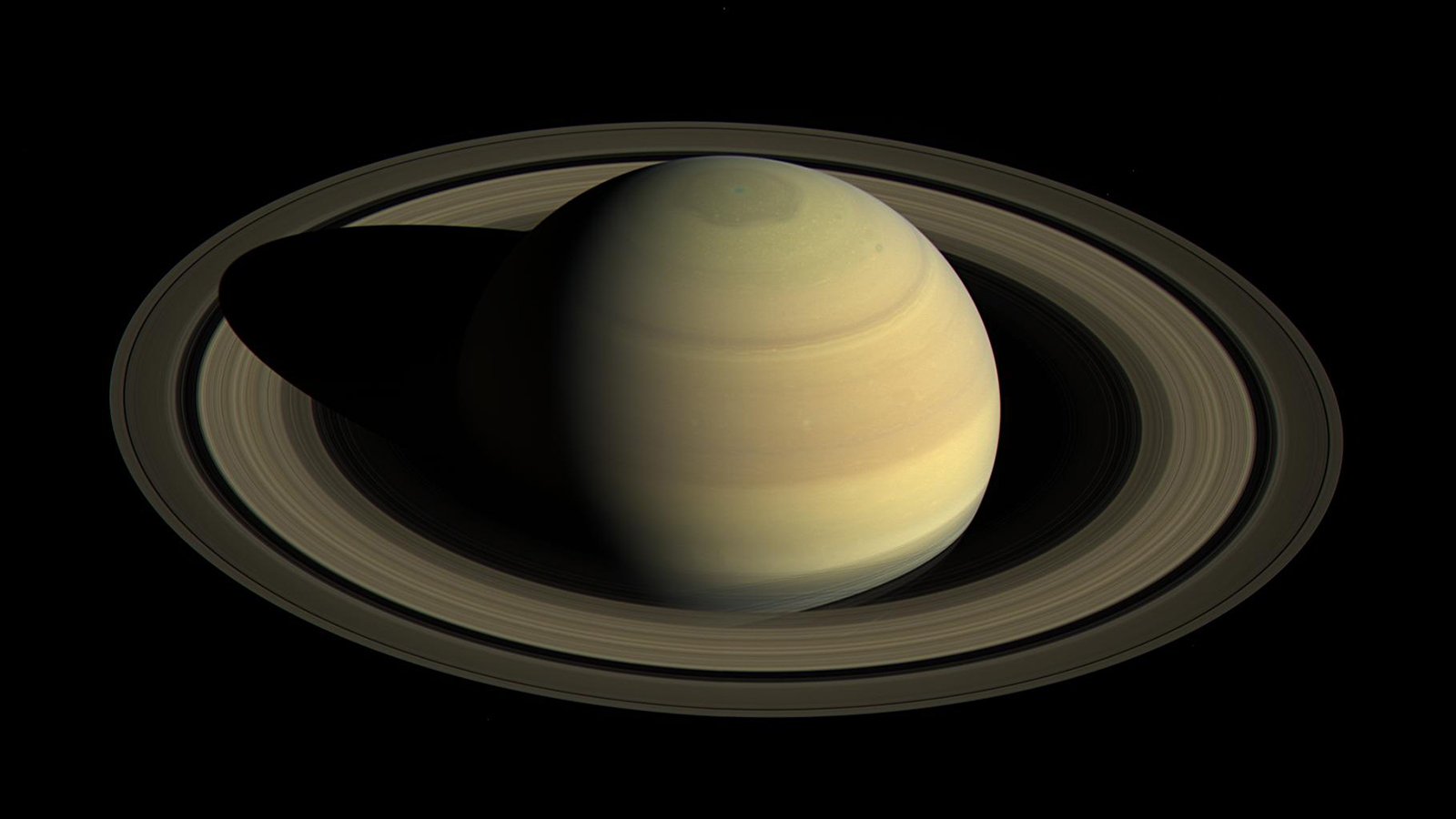 Enquanto temos apenas uma lua por aqui, Saturno conta mais de oitenta satélites naturais