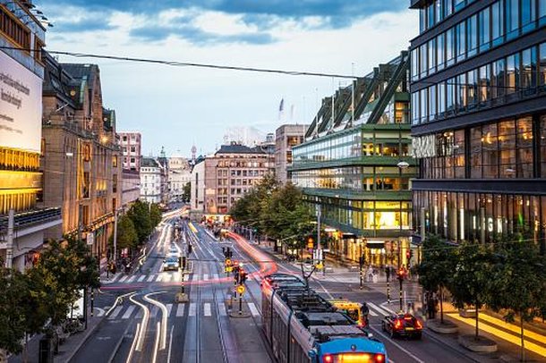 Estocolmo, na Suíça, foi palco de sequestro que deu nome a síndrome na qual reféns se apegam aos sequestradores (Fonte: Getty Images/Reprodução)