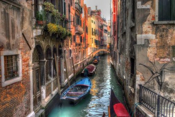Após turistas visitarem a cidade italiana para cometer suicídio, fenômeno foi batizado como Síndrome de Veneza (Fonte: Getty Images/Reprodução)