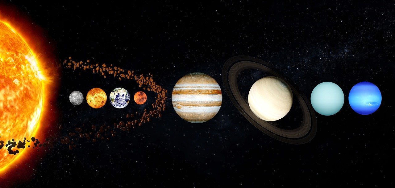 Mesmo sendo o mais distante do Sol, Netuno ainda é influenciado pela estrela. (Imagem: Pixabay)