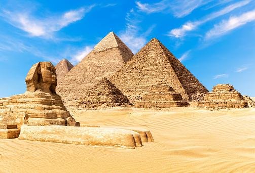 Pirâmides de Gizé, localizadas em Cairo. (Fonte: Getty Images/Reprodução)
