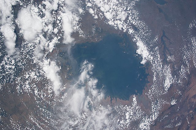 Lago Vitória visto do espaço. (Fonte: GettyImages/Reprodução)