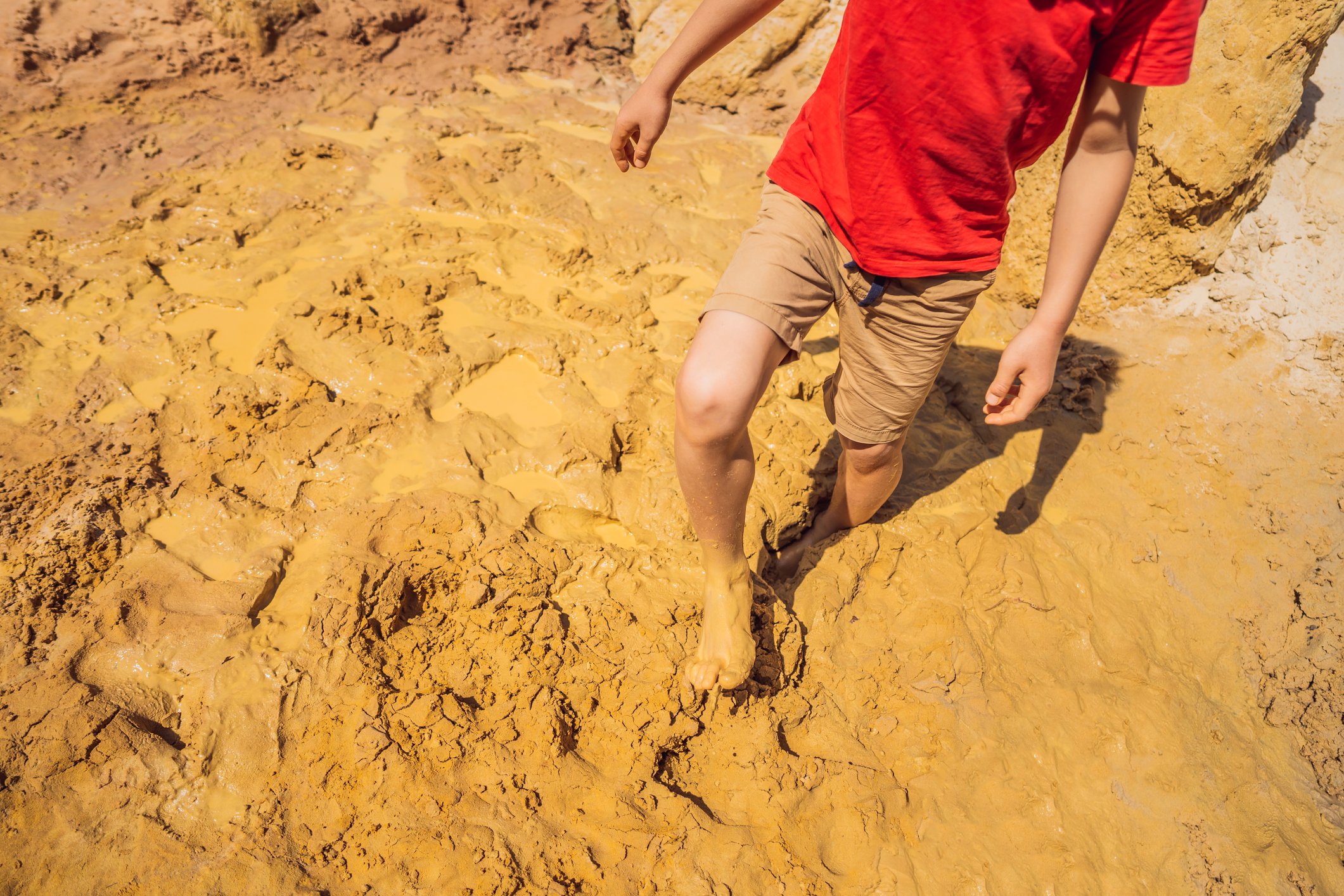 O que acontece com uma pessoa que cai na areia movediça? • DOL