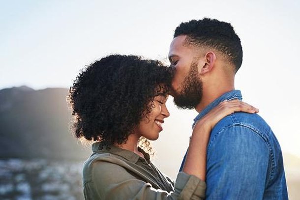 The combination of oxytocin and dopamine is responsible for transforming the brain when we fall in love.  (Source: Getty Images)